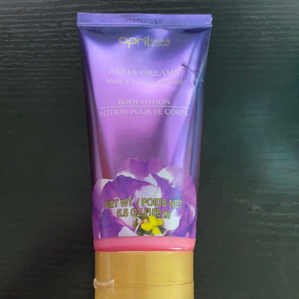April Aqua Dreams Body Lotion